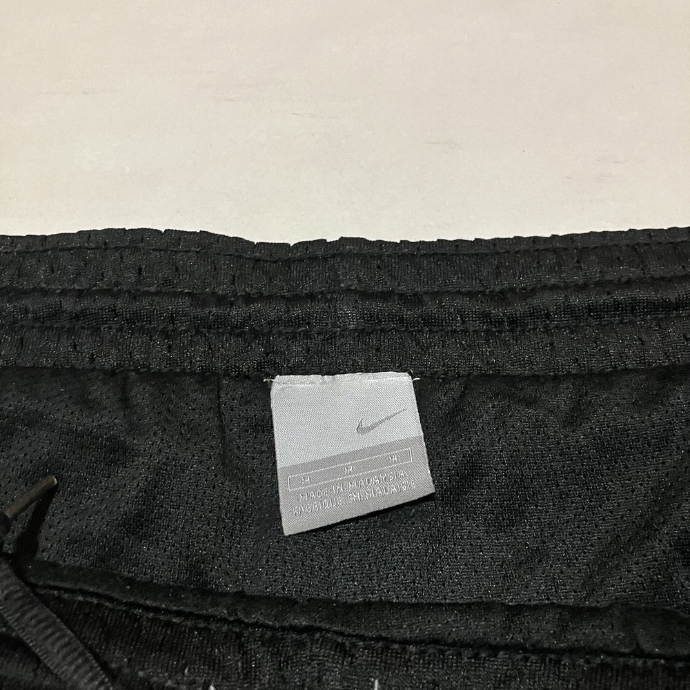 Vintage Y2K Silver Tag Nike Basketball Shorts Black & Red Mens dazzle Medium - Picture 3 of 6